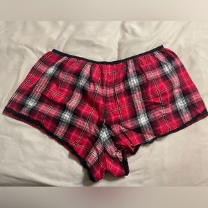 Victoria’s Secret night time shorts size L